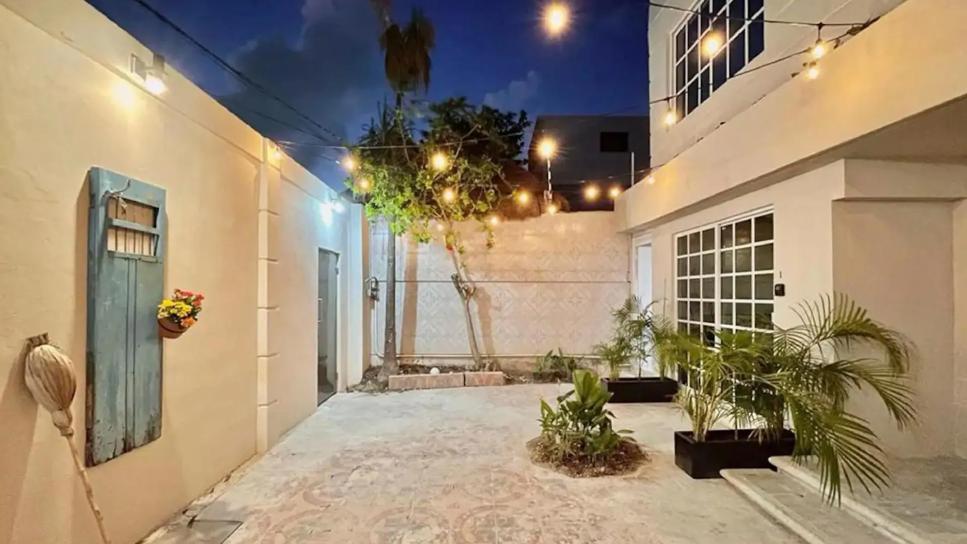 Xikama Studios By Andiani Travel location